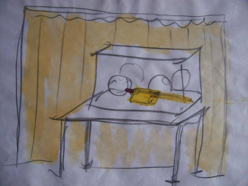 Datei:Stiller Brutkasten mit Sammelbüchse und Geschenkpapier.jpg